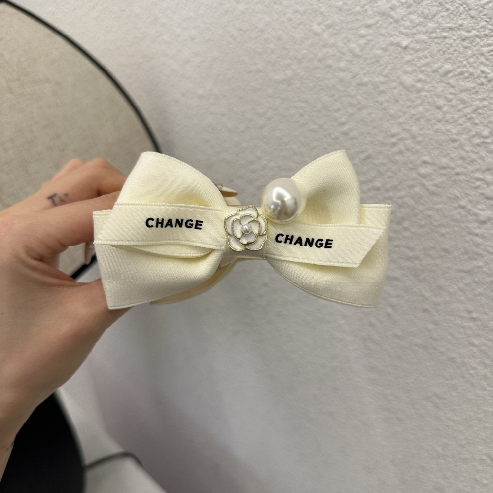Double-Sided Pearl Bow Hair Clip
