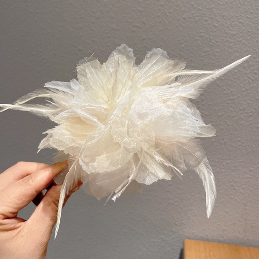 Elegant Feather Floral Hair Accessory