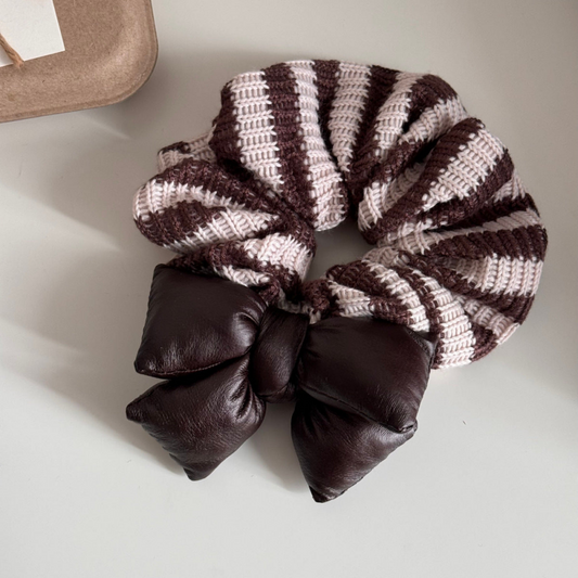 Elegant Knit Bow Hair Claw with Gold Detail